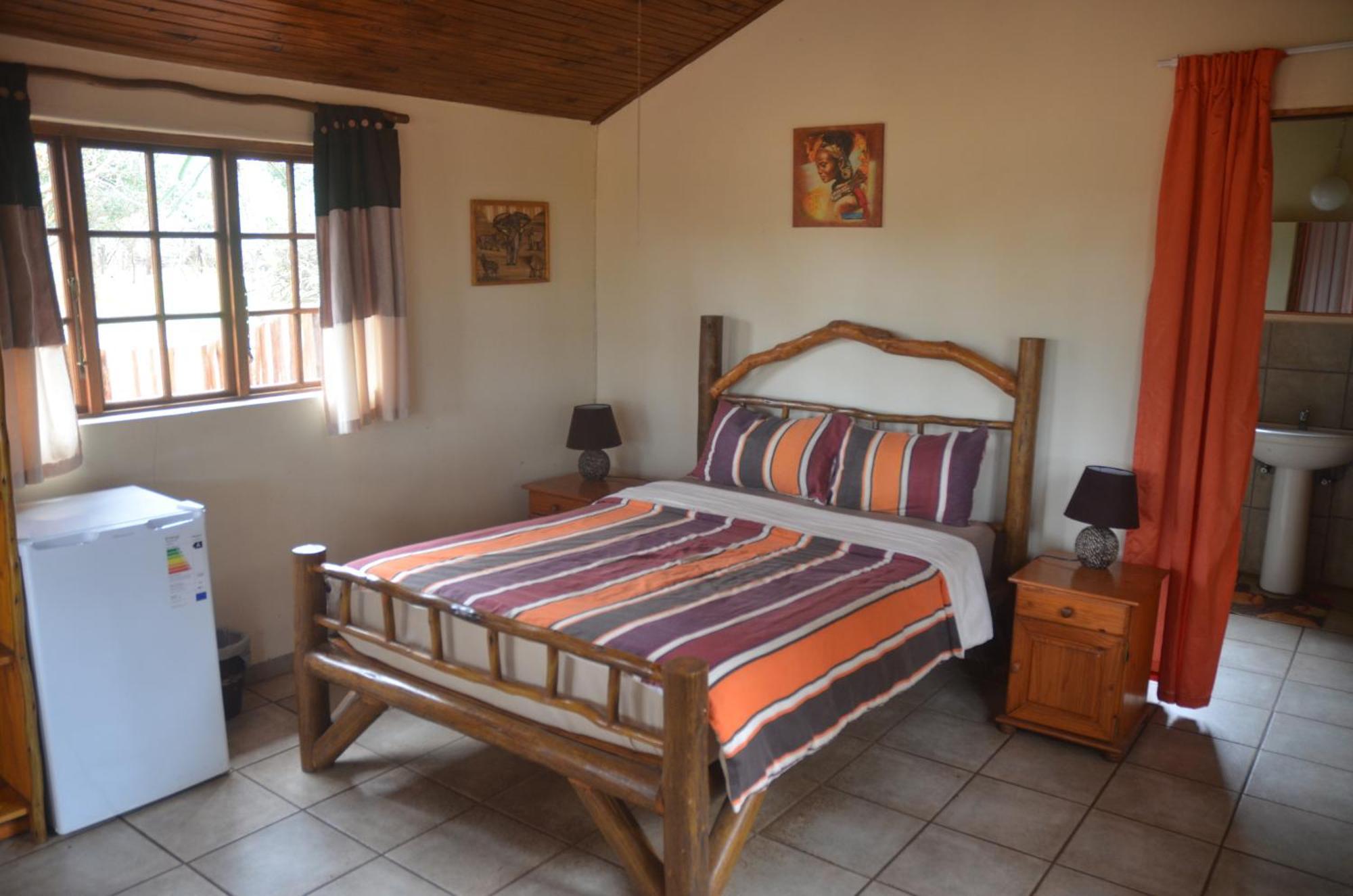 Bushbaby Lodge & Camping Hluhluwe Bilik gambar