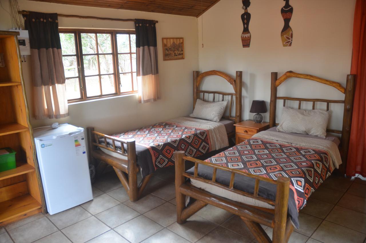 Bushbaby Lodge & Camping Hluhluwe Bilik gambar