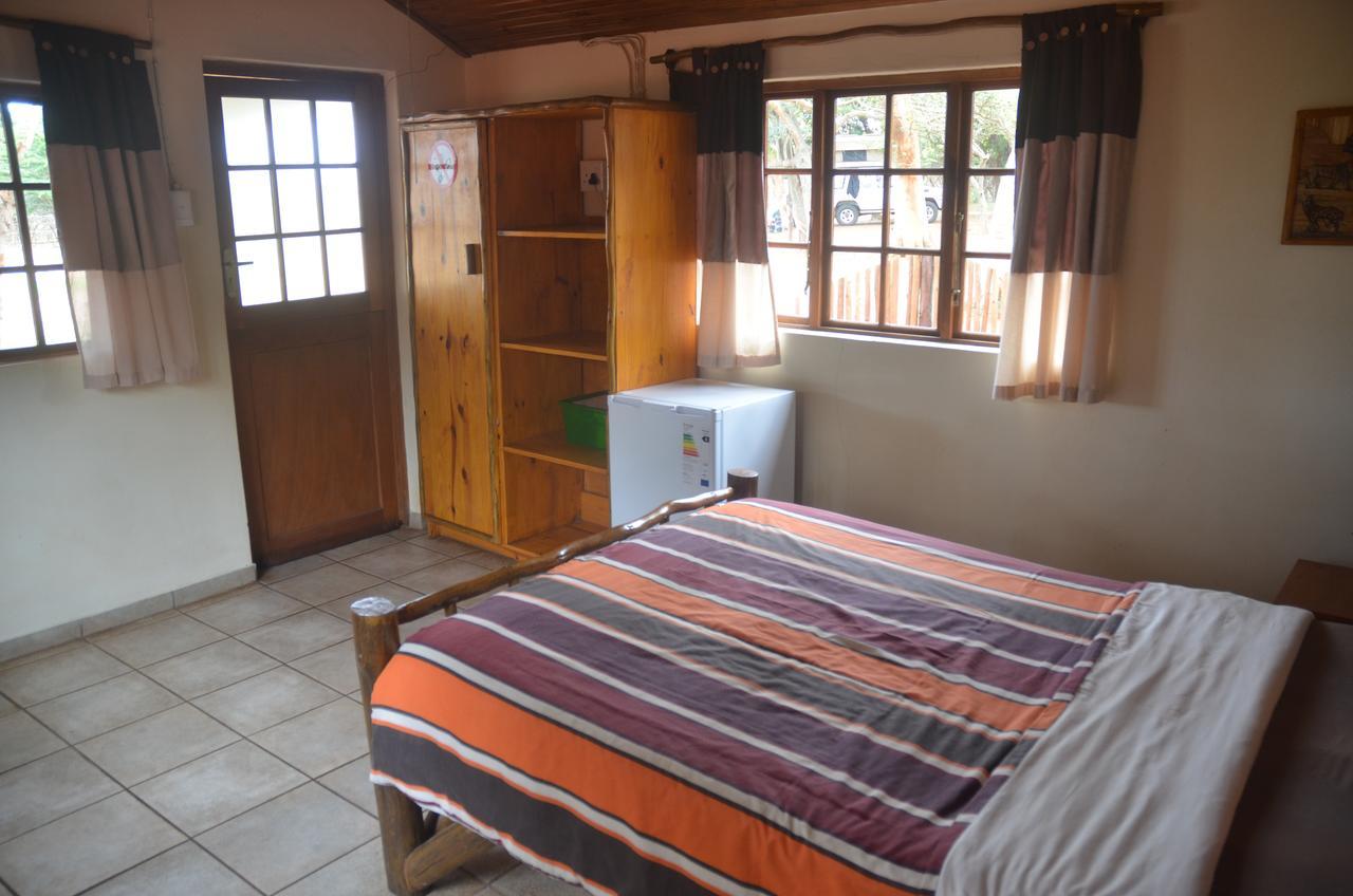Bushbaby Lodge & Camping Hluhluwe Bilik gambar